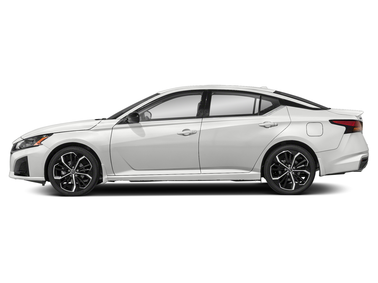 2024 Nissan Altima SR - Photo 16