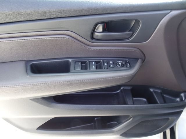 2019 Honda Odyssey LX - Photo 8