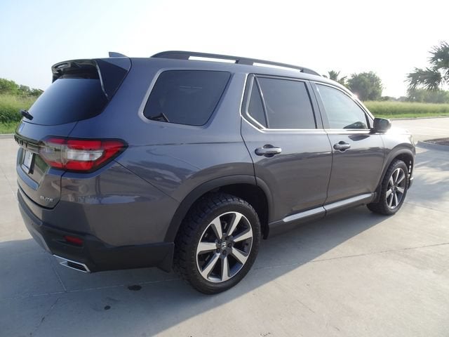 2023 Honda Pilot Elite - Photo 4