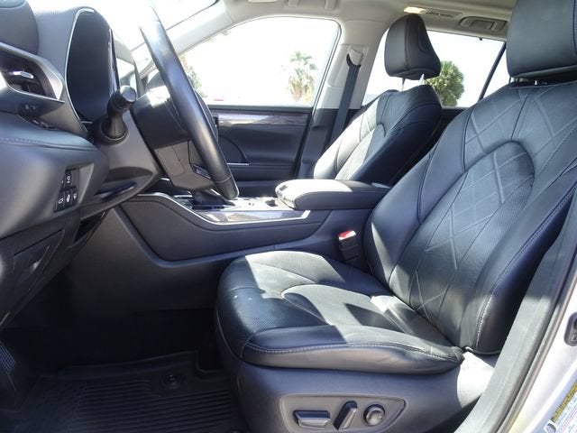 2020 Toyota Highlander Platinum