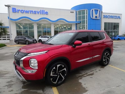 2024 Mitsubishi Outlander Base