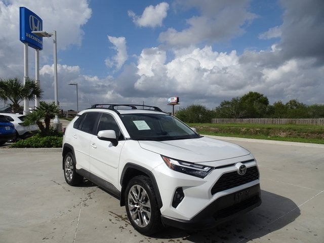2023 Toyota RAV4 XLE Premium