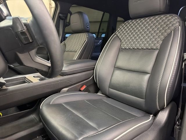 2025 GMC Acadia FWD Denali