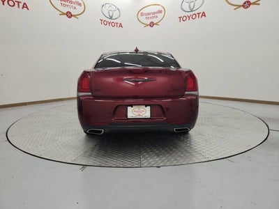 2022 Chrysler 300 Touring L