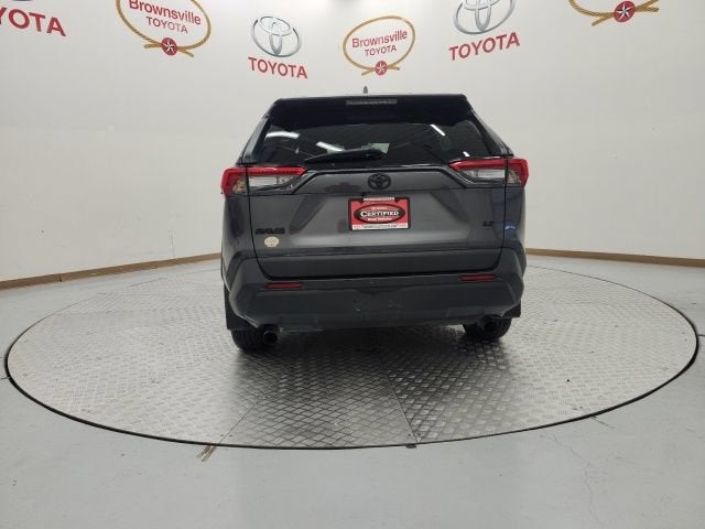 2022 Toyota RAV4 LE