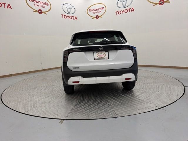 2025 Nissan Kicks S