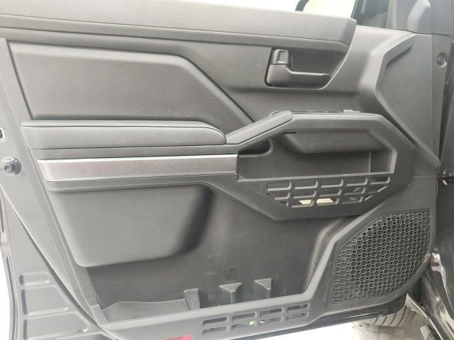 2025 Toyota Tacoma 2WD SR5