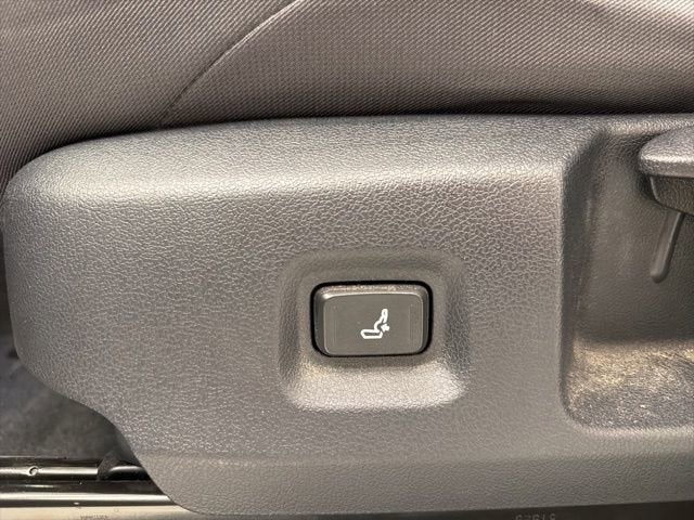 2025 Toyota Tacoma 2WD SR5