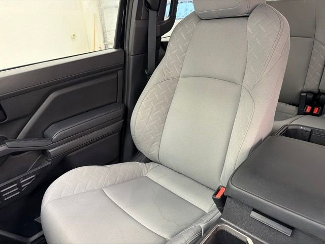 2025 Toyota Tacoma 4WD SR5