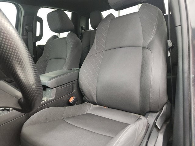 2025 Toyota Tacoma 4WD SR5