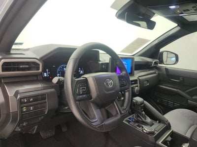 2025 Toyota Tacoma 4WD SR5