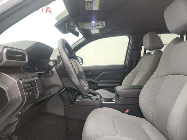 2025 Toyota Tacoma 4WD SR5