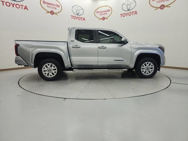 2025 Toyota Tacoma 4WD SR5