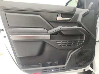 2025 Toyota Tacoma 4WD SR5