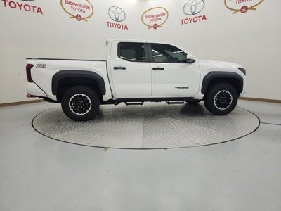 2025 Toyota Tacoma 4WD SR5