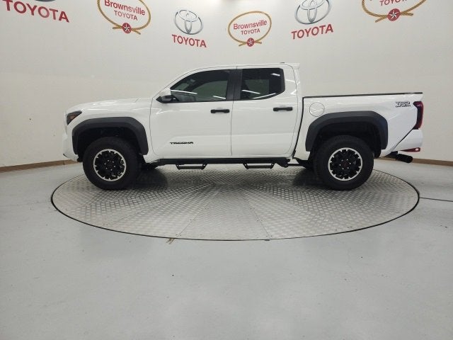 2025 Toyota Tacoma 4WD SR5