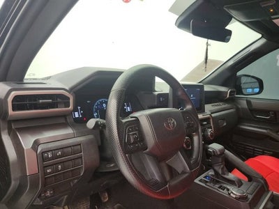 2025 Toyota Tacoma 4WD SR5