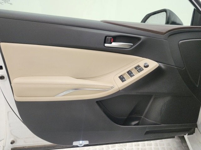 2021 Toyota Avalon Hybrid XLE