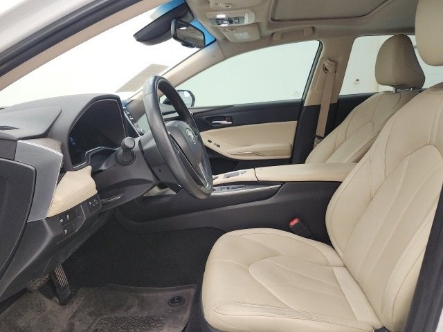 2021 Toyota Avalon Hybrid XLE