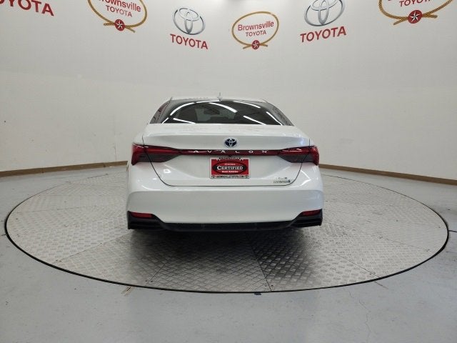 2021 Toyota Avalon Hybrid XLE