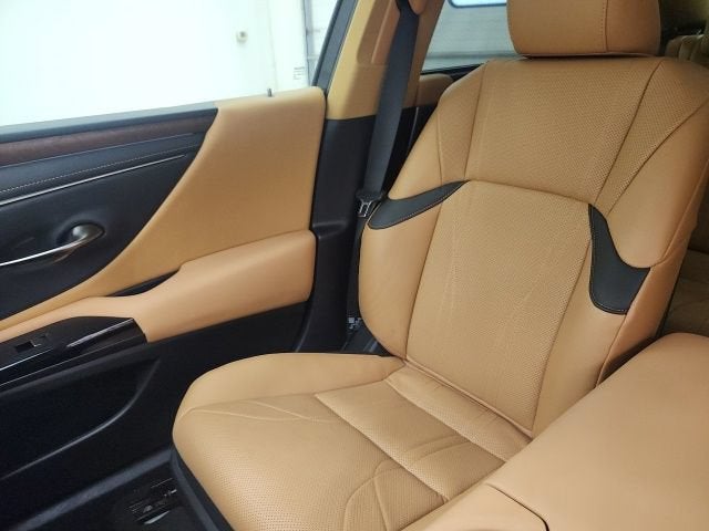 2025 Lexus ES ES 300h Ultra Luxury