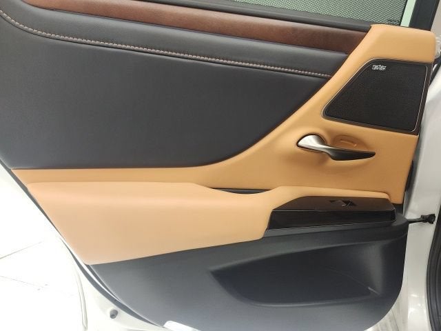 2025 Lexus ES ES 300h Ultra Luxury