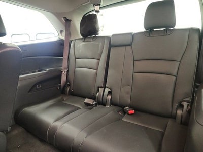 2022 Honda Pilot Touring 8-Passenger