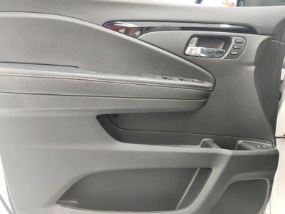 2022 Honda Pilot Touring 8-Passenger