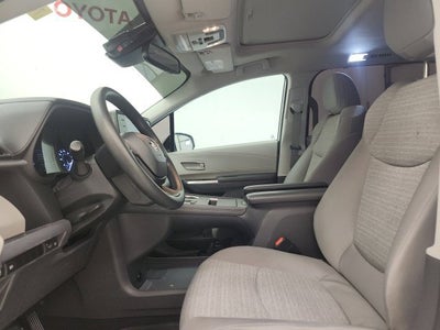 2023 Toyota Sienna LE