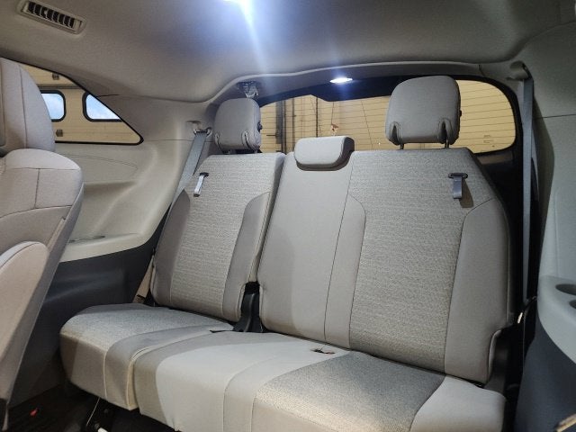 2023 Toyota Sienna LE