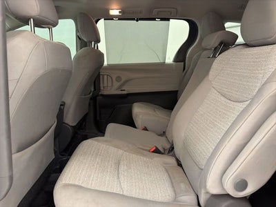 2021 Toyota Sienna LE