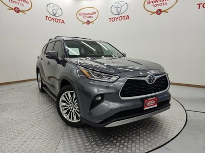 2025 Toyota Highlander Hybrid Platinum