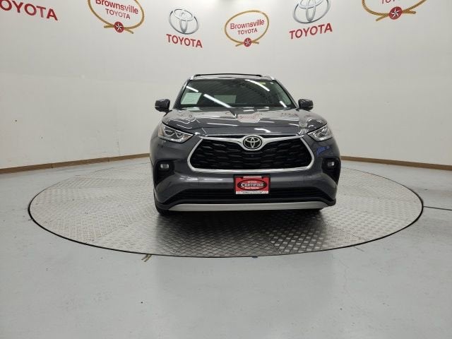 2025 Toyota Highlander Hybrid Platinum