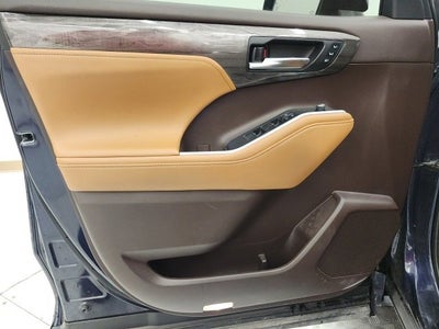 2020 Toyota Highlander Hybrid Platinum