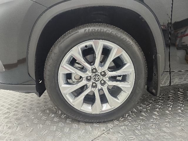 2025 Toyota Highlander Limited