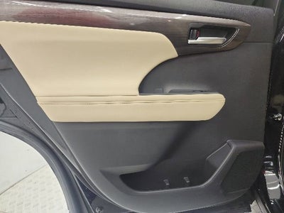 2025 Toyota Highlander Limited