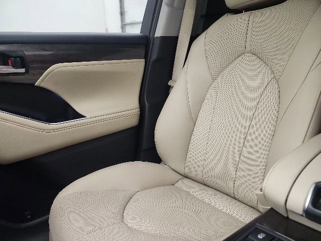 2025 Toyota Highlander Limited