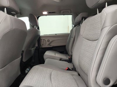 2023 Toyota Sienna LE
