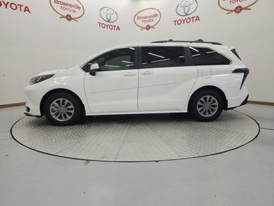 2026 Toyota Sienna LE