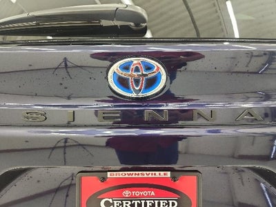 2025 Toyota Sienna XLE