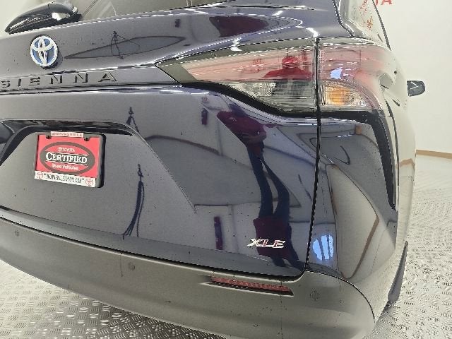 2025 Toyota Sienna XLE