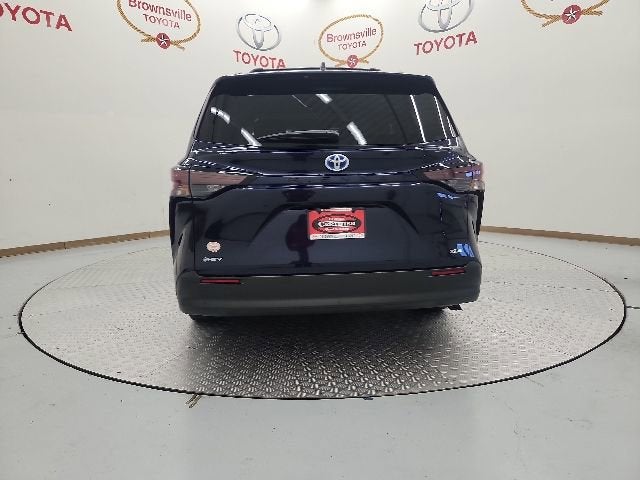 2025 Toyota Sienna XLE