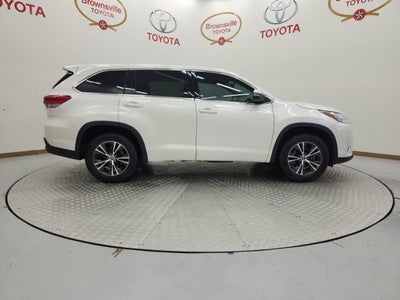 2017 Toyota Highlander LE