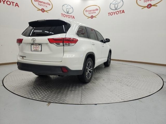 2017 Toyota Highlander LE