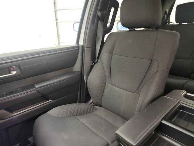 2025 Toyota Tundra 2WD SR5