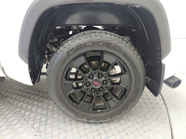 2025 Toyota Tundra 2WD SR5