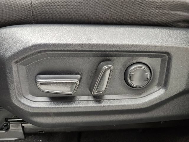 2025 Toyota Tundra 2WD SR5