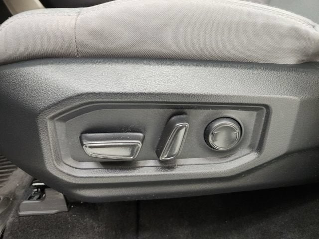 2025 Toyota Tundra 2WD SR5