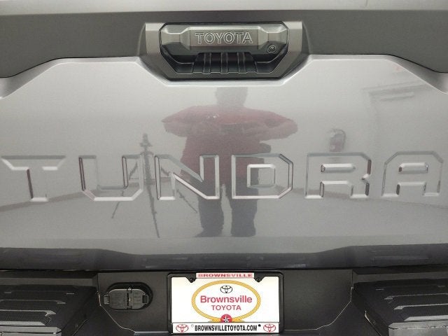 2024 Toyota Tundra 4WD SR5