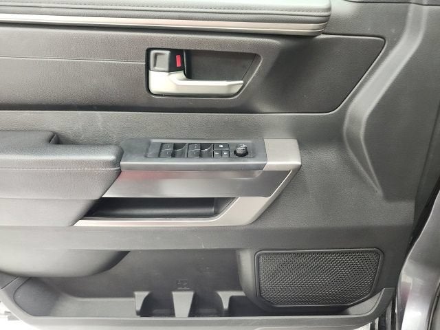 2025 Toyota Tundra 4WD SR5